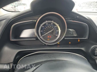 2016 Scion iA – miniatura 12