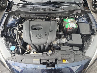 2016 Scion iA – miniatura 15