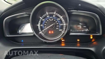 2016 Scion iA – miniatura 24