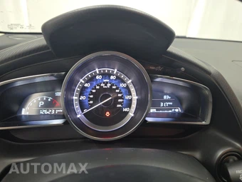 2016 Scion iA – miniatura 12