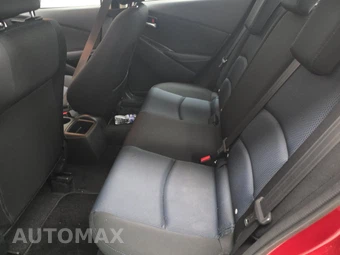 2016 Scion iA – miniatura 13