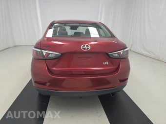 2016 Scion iA – miniatura 5