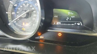 2016 Scion iA - miniatura 19