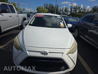 2016 Scion iA - miniatura 2