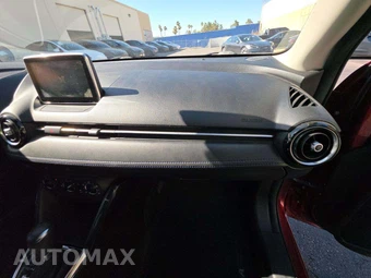 2016 Scion iA – miniatura 16