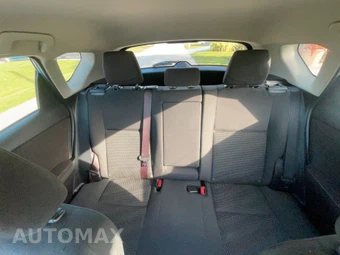 2016 Scion iM – miniatura 17