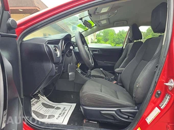 2016 Scion iM – miniatura 6