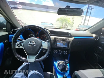 2016 Scion tC – miniatura 11