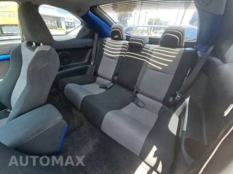 2016 Scion tC – miniatura 13