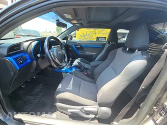 2016 Scion tC – miniatura 7