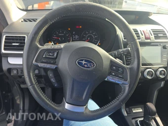 2016 Subaru Forester 2.0XT Touring – miniatura 10