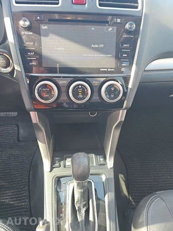 2016 Subaru Forester 2.0XT Touring - miniatura 11