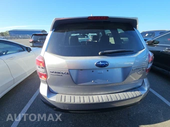 2016 Subaru Forester 2.0XT Touring - miniatura 5