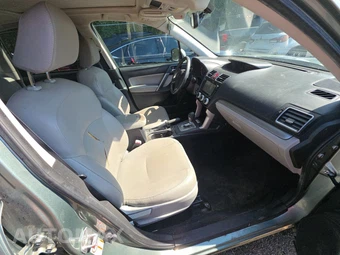 2016 Subaru Forester 2.5i Limited – miniatura 8