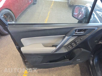 2016 Subaru Forester 2.5i Limited – miniatura 9