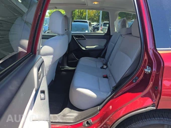 2016 Subaru Forester 2.5i Premium – miniatura 10