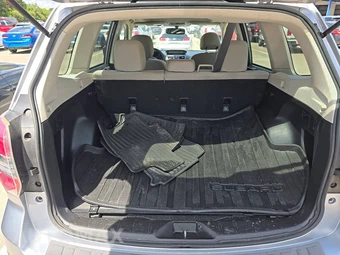 2016 Subaru Forester 2.5i Premium – miniatura 16