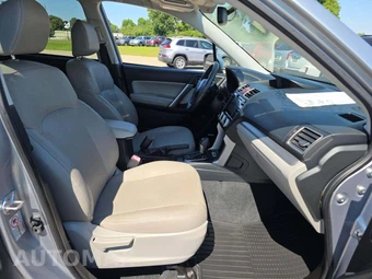 2016 Subaru Forester 2.5i Touring – miniatura 18