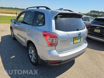 2016 Subaru Forester 2.5i Touring – miniatura 2