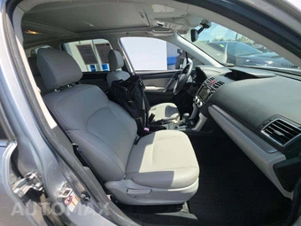 2016 Subaru Forester 2.5i Touring - miniatura 18