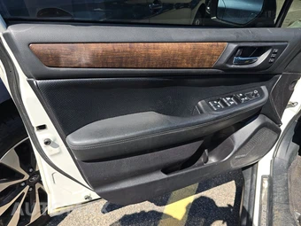 2016 Subaru Outback 2.5i Limited – miniatura 9