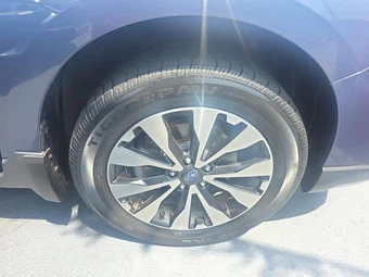 2016 Subaru Outback 2.5i Limited – miniatura 9