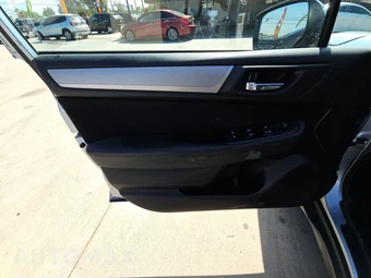 2016 Subaru Outback 2.5i Premium – miniatura 9