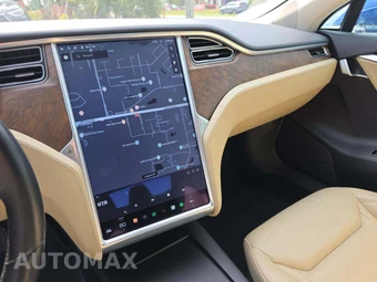 2016 Tesla Model S 60 – miniatura 10
