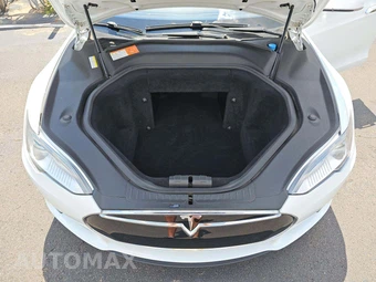 2016 Tesla Model S 70 – miniatura 31