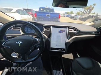 2016 Tesla Model S 70 – miniatura 11