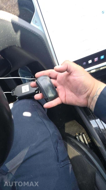 2016 Tesla Model S 70 – miniatura 18