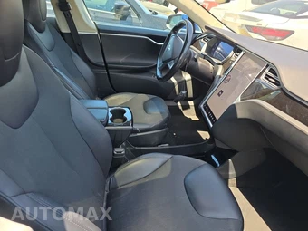 2016 Tesla Model S 70 – miniatura 8