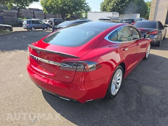 2016 Tesla Model S 70D – miniatura 3