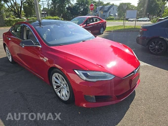 2016 Tesla Model S 70D – miniatura 4