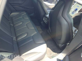 2016 Tesla Model S 75D - miniatura 13