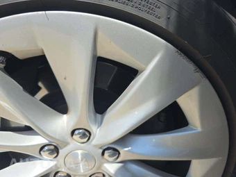 2016 Tesla Model S 75D – miniatura 23