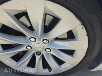 2016 Tesla Model S 75D – miniatura 25