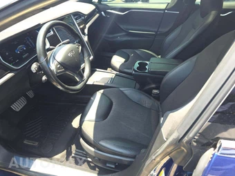 2016 Tesla Model S 75D – miniatura 6