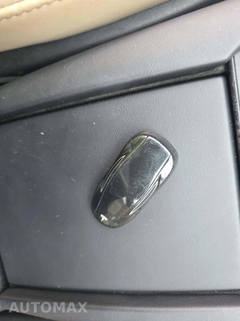 2016 Tesla Model S 90D - miniatura 8