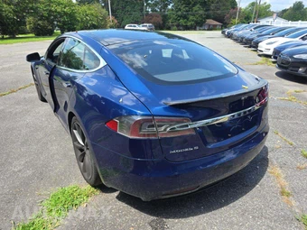 2016 Tesla Model S P100D – miniatura 2