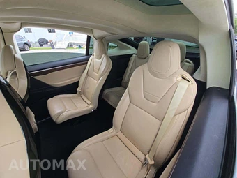 2016 Tesla Model X 75D - miniatura 13