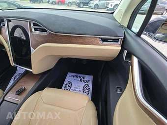 2016 Tesla Model X 75D - miniatura 19