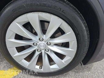 2016 Tesla Model X 75D - miniatura 27