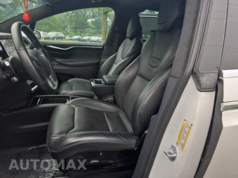 2016 Tesla Model X 75D - miniatura 13