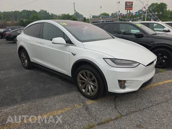 2016 Tesla Model X 75D - miniatura 3
