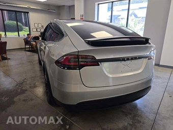 2016 Tesla Model X 75D – miniatura 2