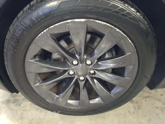2016 Tesla Model X 75D – miniatura 23