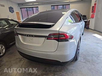 2016 Tesla Model X 75D – miniatura 3