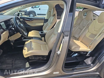 2016 Tesla Model X 90D – miniatura 7