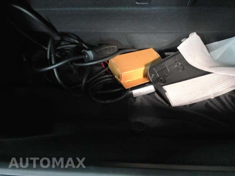 2016 Tesla Model X 90D - miniatura 15